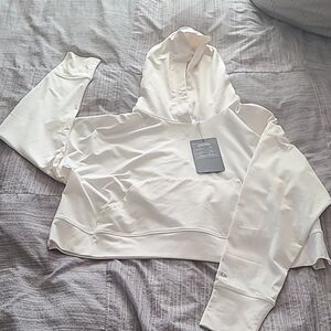 Fabletics ivory cloud jersey cropped hoodie small NWT